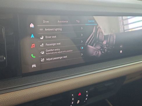 New 2026 Porsche Cayenne AWD/4WD image 23