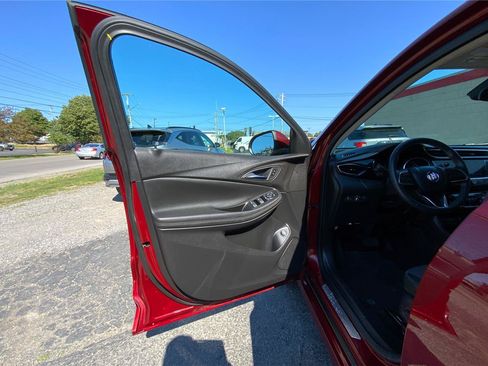 Used 2023 Buick Encore GX Select w/ Sport Touring Package AWD/4WD image 20