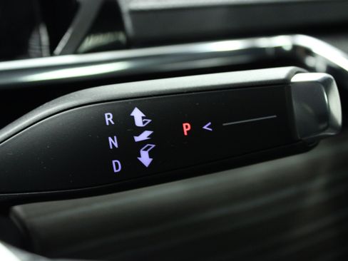 Used 2024 GMC Sierra EV Denali AWD/4WD image 23