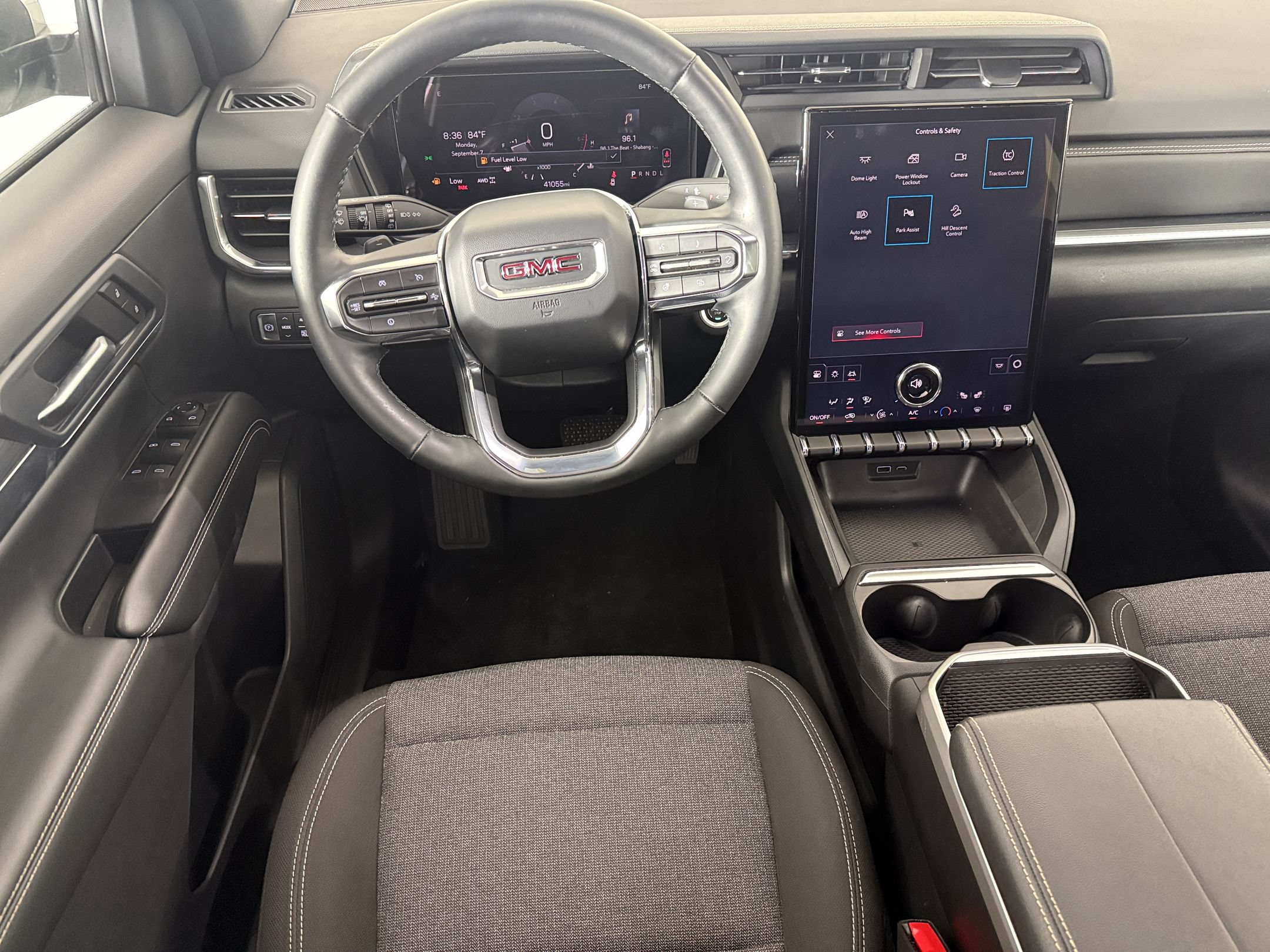 Used 2025 GMC Terrain Elevation AWD/4WD image 25
