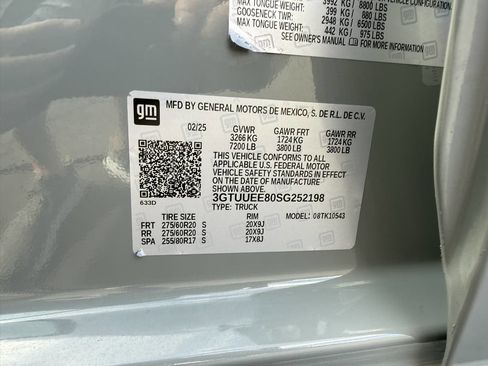 Used 2025 GMC Sierra 1500 AT4 w/ AT4 Premium Package AWD/4WD image 30