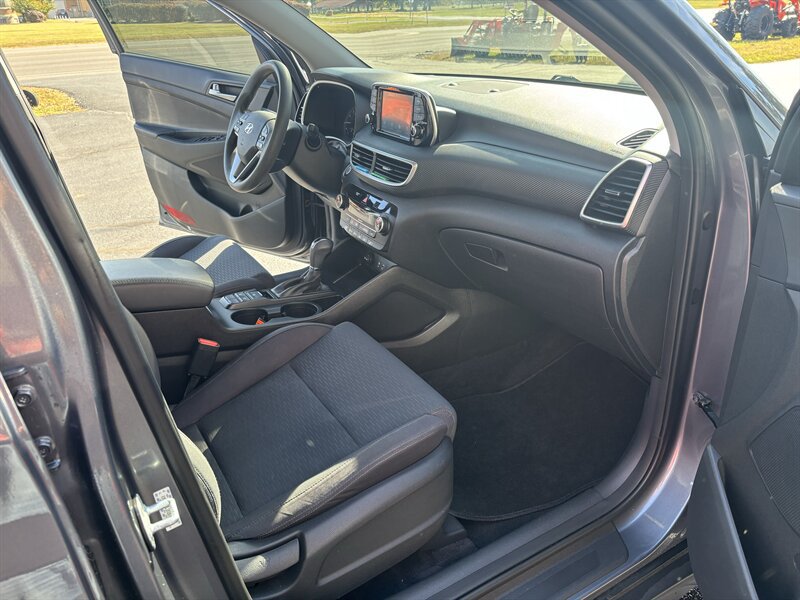 Used 2019 Hyundai Tucson SEL w/ Cargo Package FWD image 18