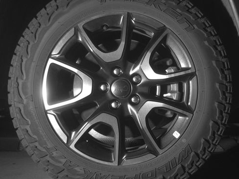Used 2025 Jeep Compass Trailhawk AWD/4WD image 13