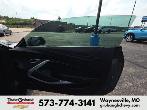 Used 2020 Chevrolet Camaro SS RWD image 27