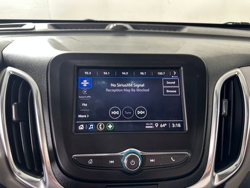 Used 2024 Chevrolet Equinox LT image 24