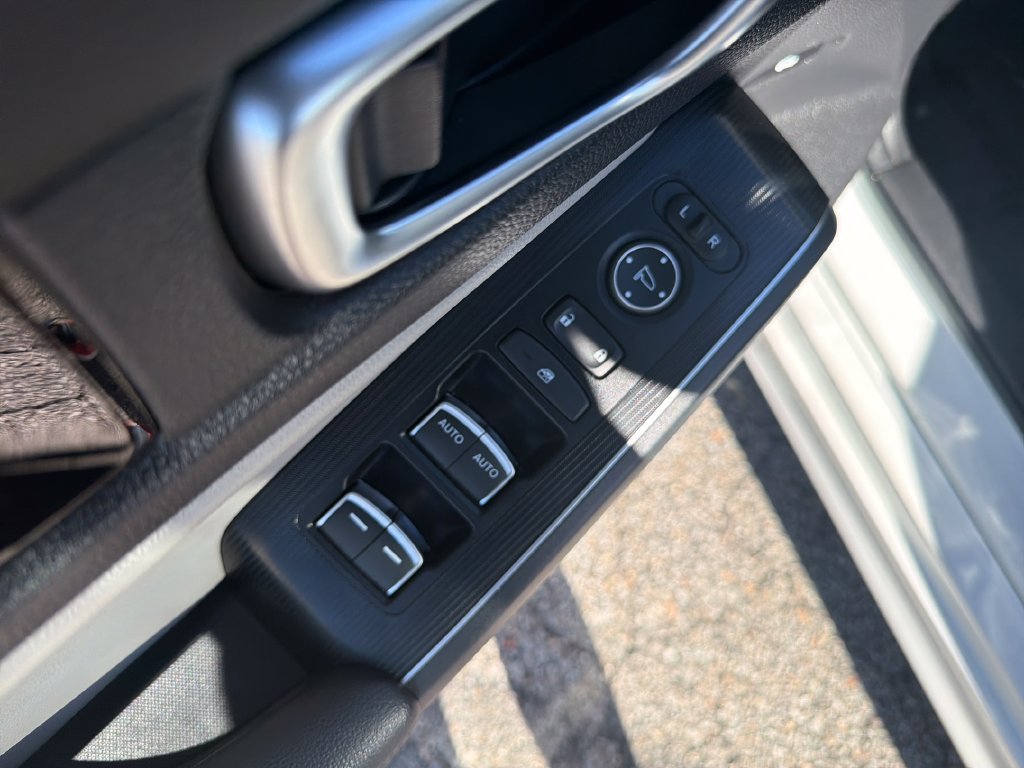 Used 2024 Honda Civic Touring image 13