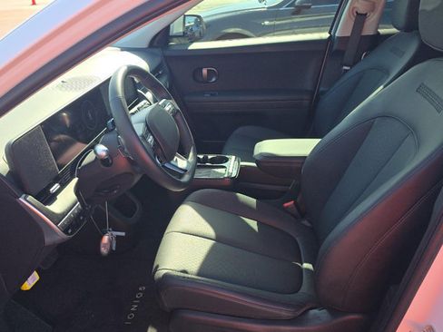 Used 2025 Hyundai Ioniq 5 SEL RWD image 5