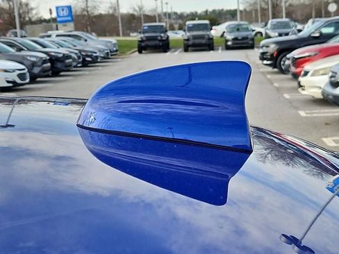 Used 2019 Chrysler 300 Touring w/ Chrome Appearance Package image 35