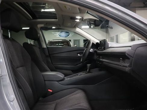Used 2025 Honda Accord SE image 24
