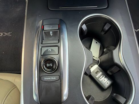 Used 2018 Acura MDX SH-AWD image 27