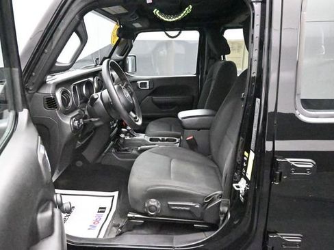 Used 2023 Jeep Gladiator Sport AWD/4WD image 9
