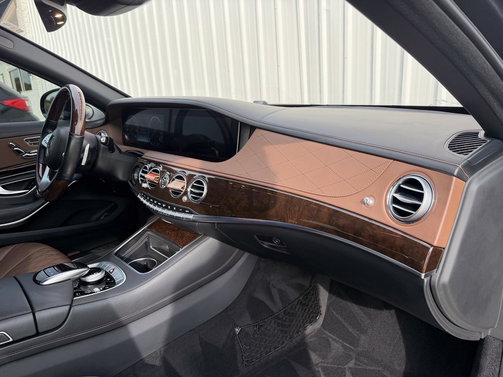 Used 2018 Mercedes-Benz Maybach S 650 image 25