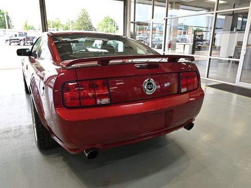 Used 2005 Ford Mustang GT Premium RWD image 7