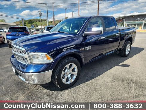 Used 2017 RAM 1500 Laramie AWD/4WD image 4