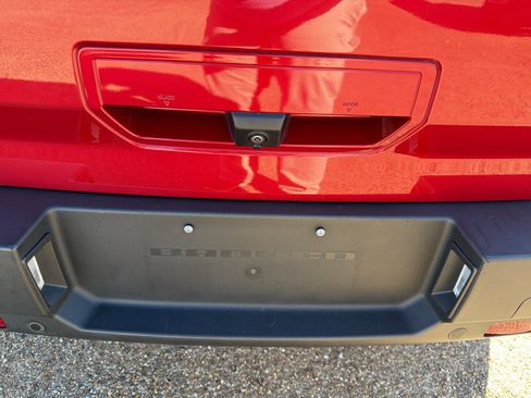 Used 2021 Ford Bronco Sport Outer Banks w/ Outer Banks Package image 9