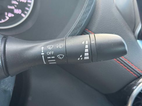 Used 2025 Nissan Sentra SR w/ Trunk Package image 22