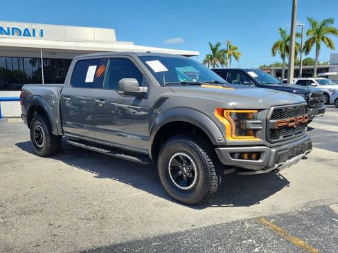 Used 2018 Ford F150 Raptor w/ Equipment Group 802A Luxury AWD/4WD image 2