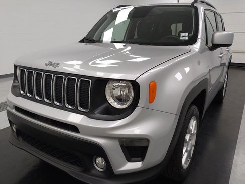 Used 2020 Jeep Renegade Latitude AWD/4WD image 15
