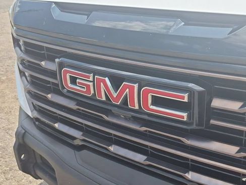 Used 2023 GMC Sierra 1500 AT4X AWD/4WD image 9