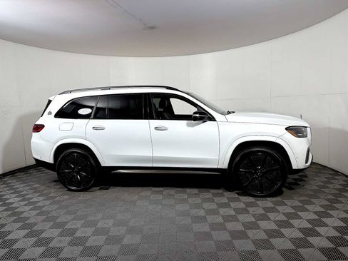 Used 2025 Mercedes-Benz Maybach GLS 600 4MATIC image 7