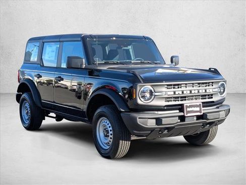 New 2025 Ford Bronco 4-Door image 7