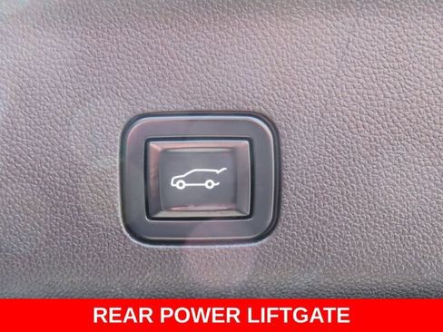 Used 2022 Cadillac Escalade ESV Sport w/ Touring Package AWD/4WD image 34