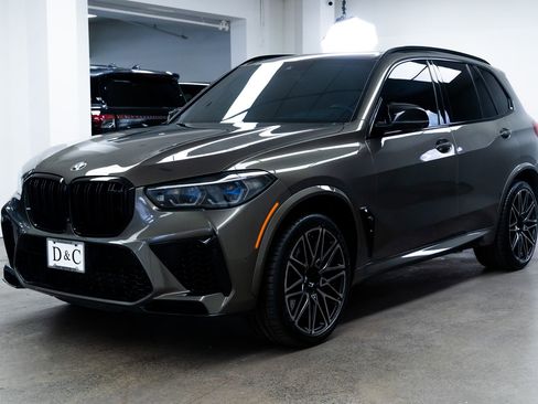 Used 2022 BMW X5 M w/ Competition Package image 3