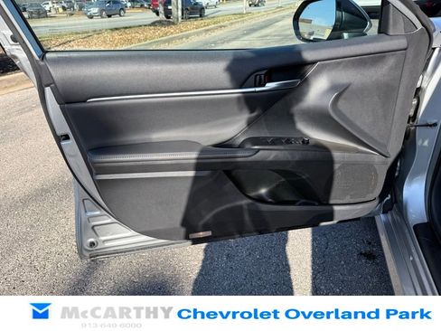 Used 2024 Toyota Camry XLE w/ Navigation Package image 17