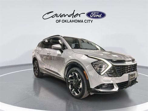 Used 2023 Kia Sportage SX image 2