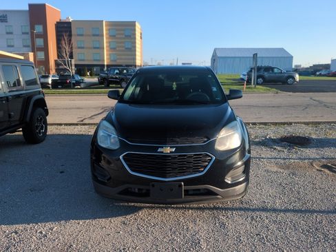 Used 2017 Chevrolet Equinox LS image 3