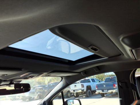 Used 2024 Toyota Sienna XLE Woodland Edition image 15