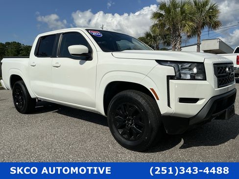 Used 2022 Nissan Frontier SV AWD/4WD image 7