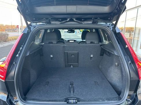 Certified 2025 Volvo XC40 B5 Plus image 11