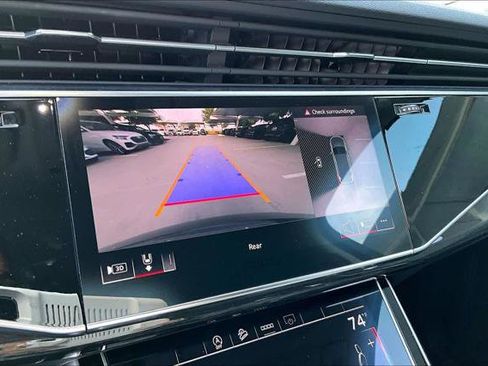 Certified 2025 Audi Q7 3.0T Premium Plus AWD/4WD image 30