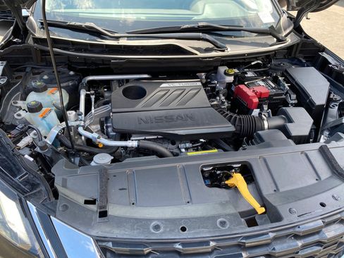 Used 2023 Nissan Rogue SV image 23