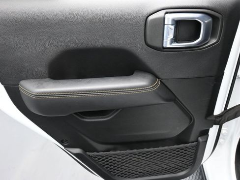 Used 2021 Jeep Wrangler Unlimited Sahara image 11