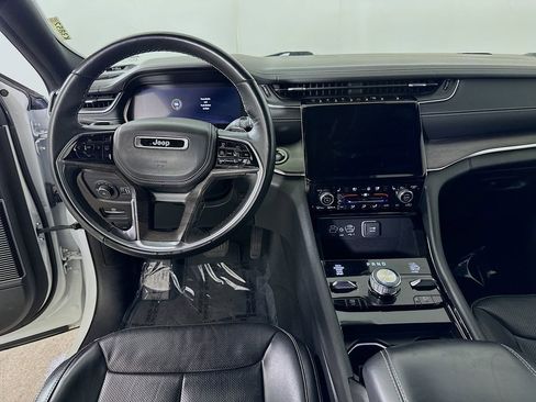 Used 2022 Jeep Grand Cherokee Overland image 17