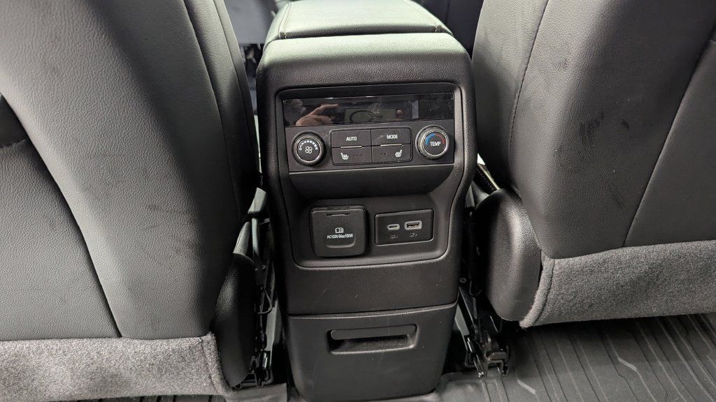 Used 2023 GMC Acadia Denali w/ LPO, Floor Liner Package FWD image 40