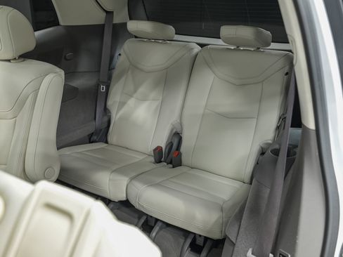 Used 2023 Cadillac XT6 Premium Luxury image 30