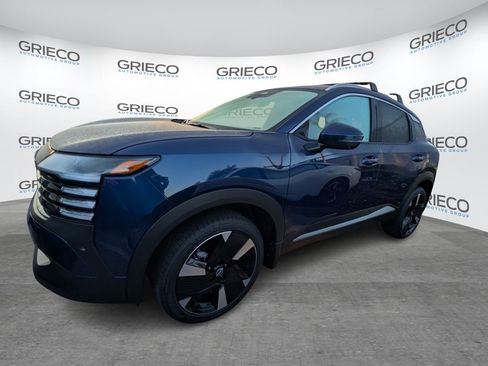 New 2025 Nissan Kicks SR image 4