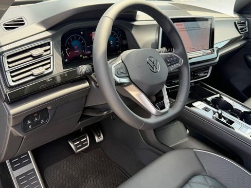 New 2026 Volkswagen Atlas Cross Sport SEL Premium R-Line AWD/4WD image 4