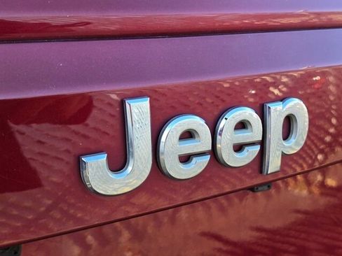 Used 2017 Jeep Patriot Latitude image 9