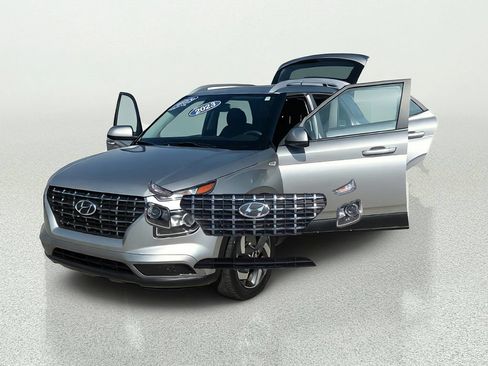 Used 2023 Hyundai Venue SEL w/ Cargo Package FWD image 10