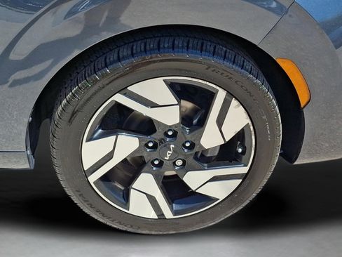 Used 2023 Kia Soul GT-Line FWD image 24