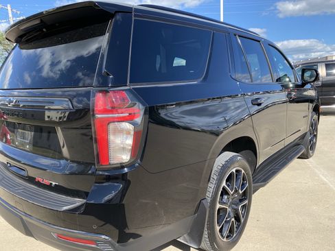 Used 2021 Chevrolet Tahoe RST w/ Luxury Package image 9