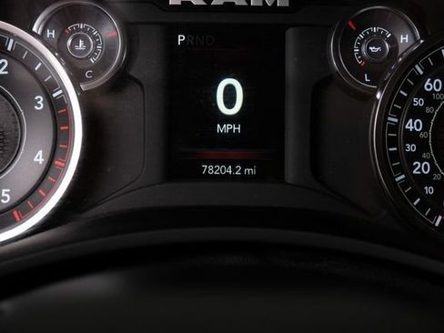 Used 2024 RAM 3500 Tradesman w/ Chrome Appearance Group AWD/4WD image 21