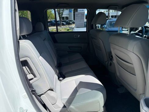 Used 2011 Honda Pilot EX image 19