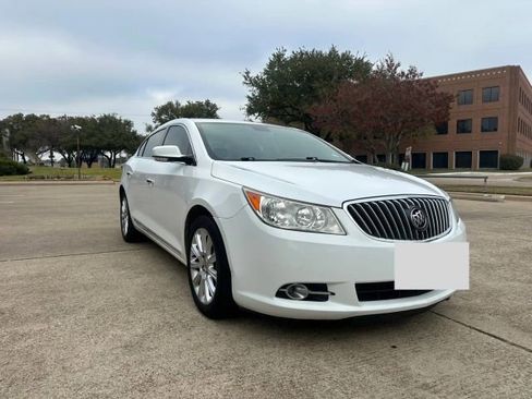 Used 2013 Buick LaCrosse Leather image 3