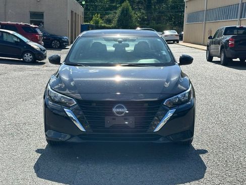 Used 2025 Nissan Sentra SV FWD image 10