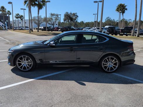 Used 2023 Genesis G70 2.0T image 7